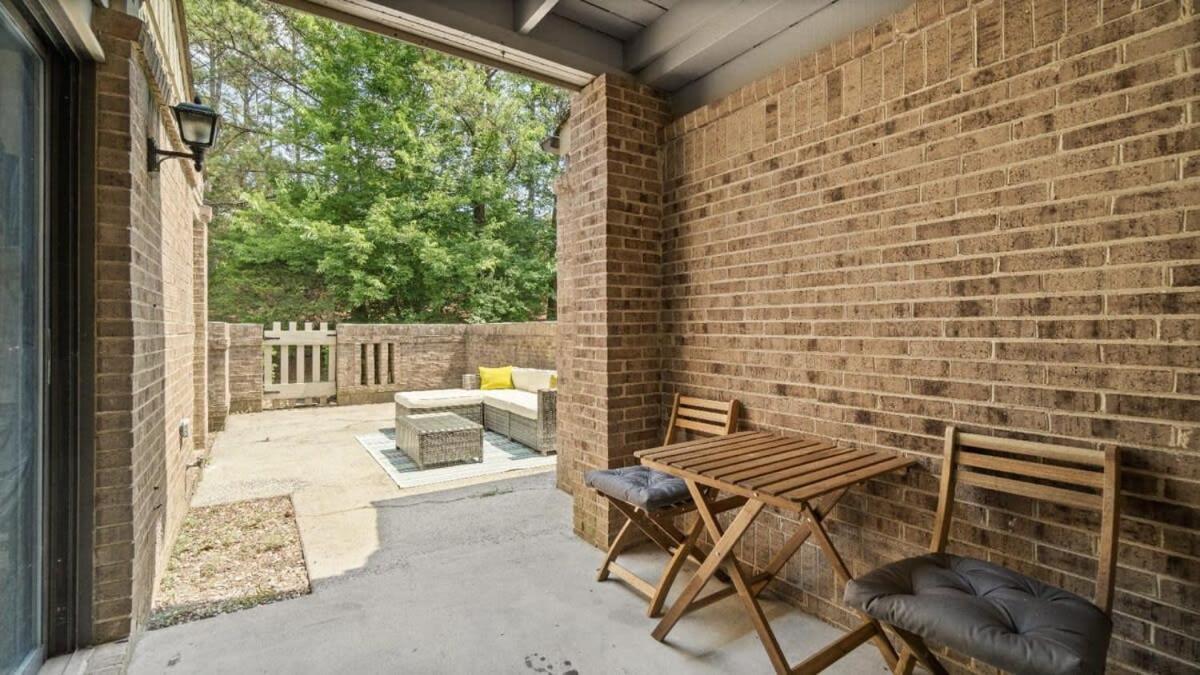 Сasa de vacaciones Gorgeous 2 Bedroom Near Carowinds - Patio - Pool Charlotte